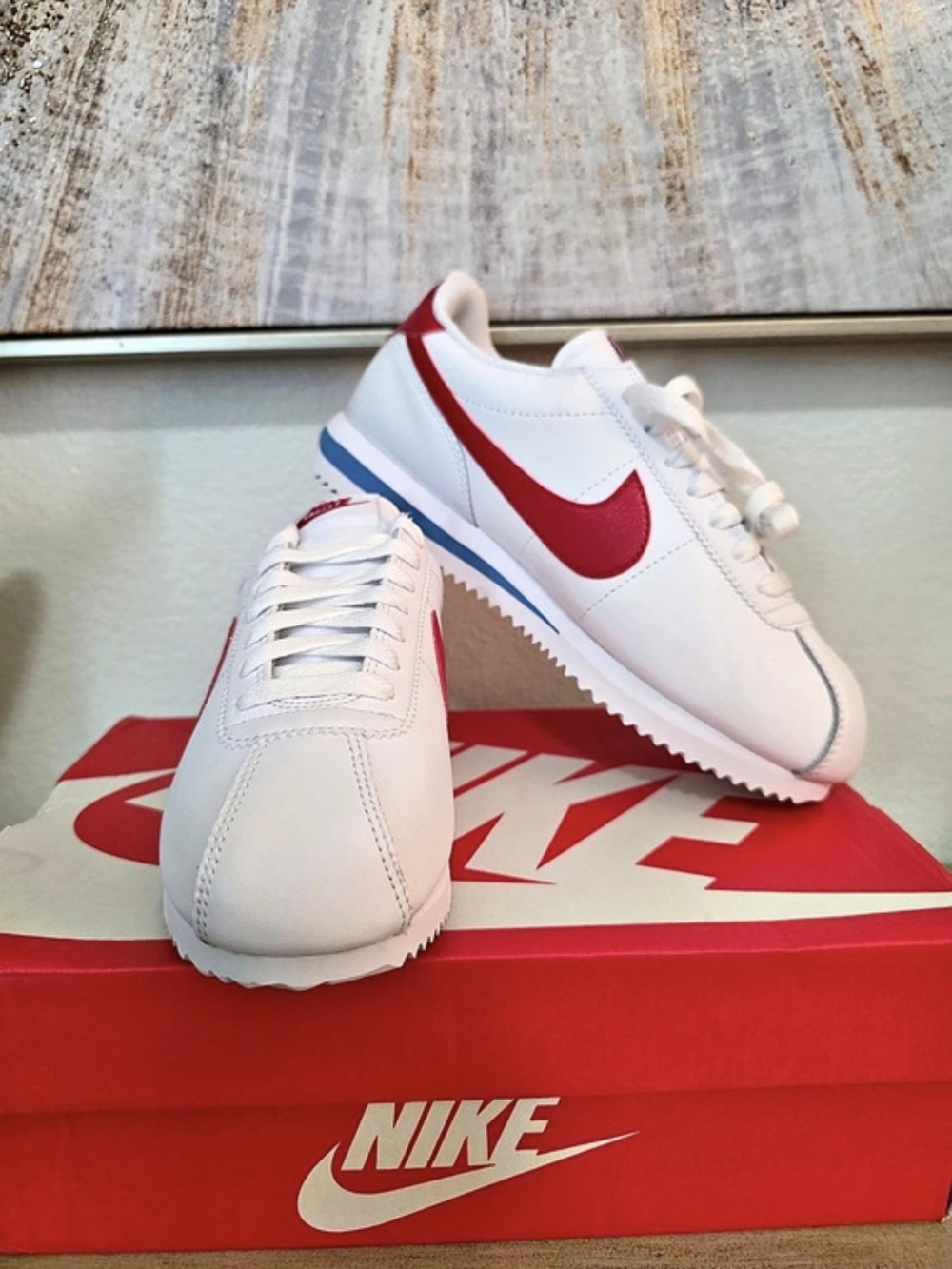 Nike Cortez Women's White & Red Sneakers US 6 NWT